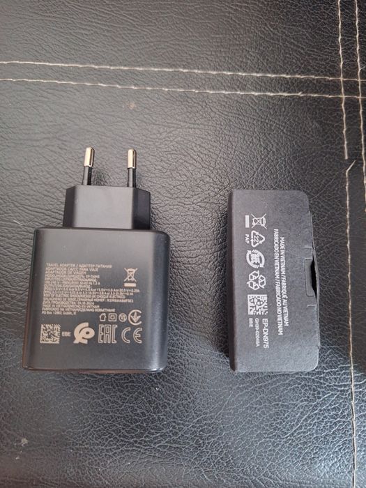 Incarcator 45W + cablu 5A, desigilat pentru proba