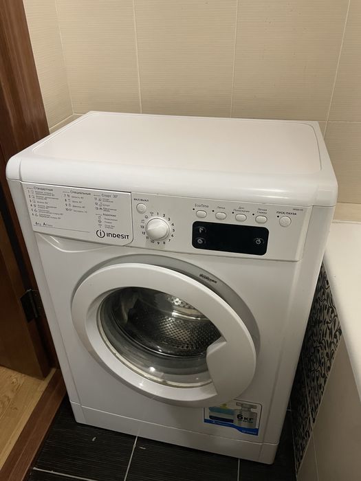 Стиральная машина INDESIT