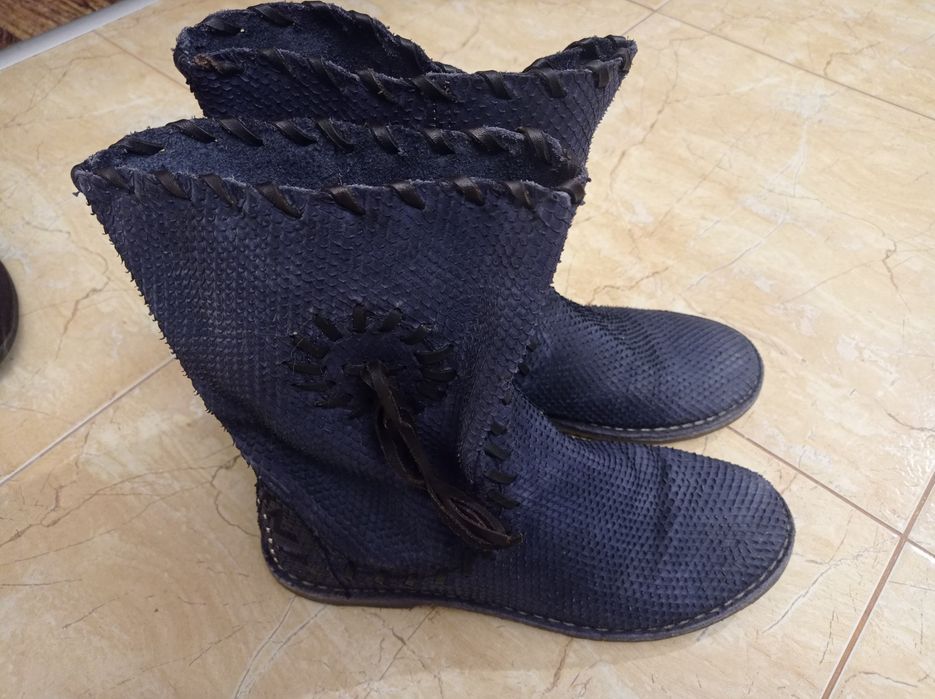 Ботуши,боти естествен велур,кожа