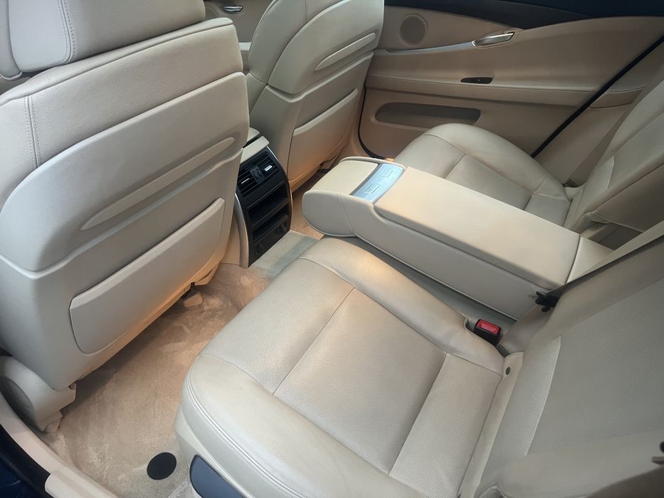 Vand BMW 530 GT xdrive Schimb doar cu Toyota Hilux