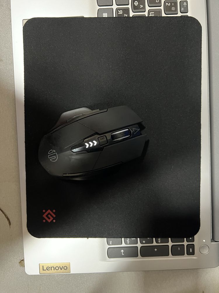 Lenevo ideapad 1i