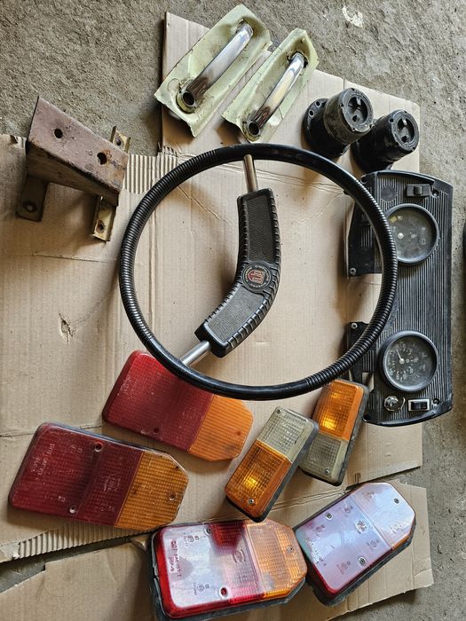 Piese aro.   .     .