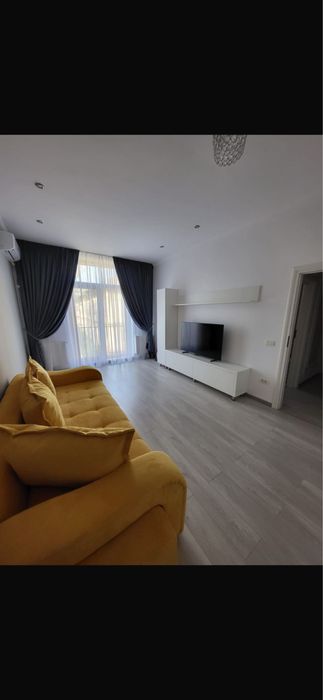 Inchiriez apartament cu 2 camere
