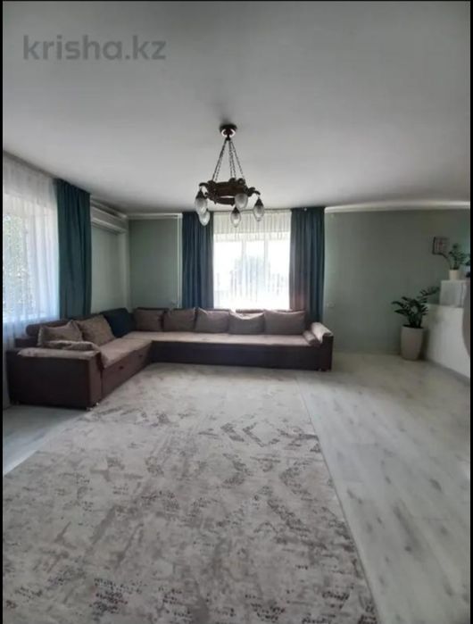 Продам диван угловой