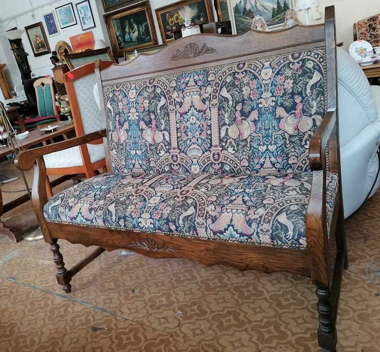 Красиво ретро канапе