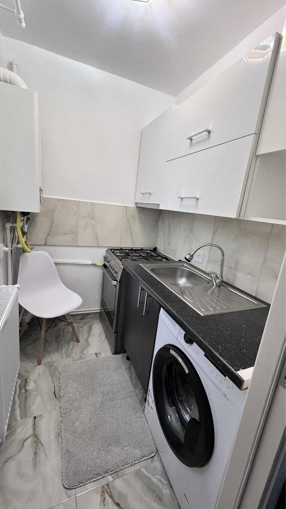 Apartament 3 camere, et 2, complet renovat, mobilat, utilat