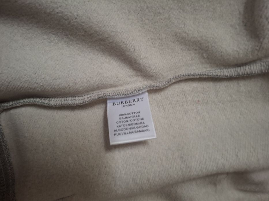 Кофта burberry..