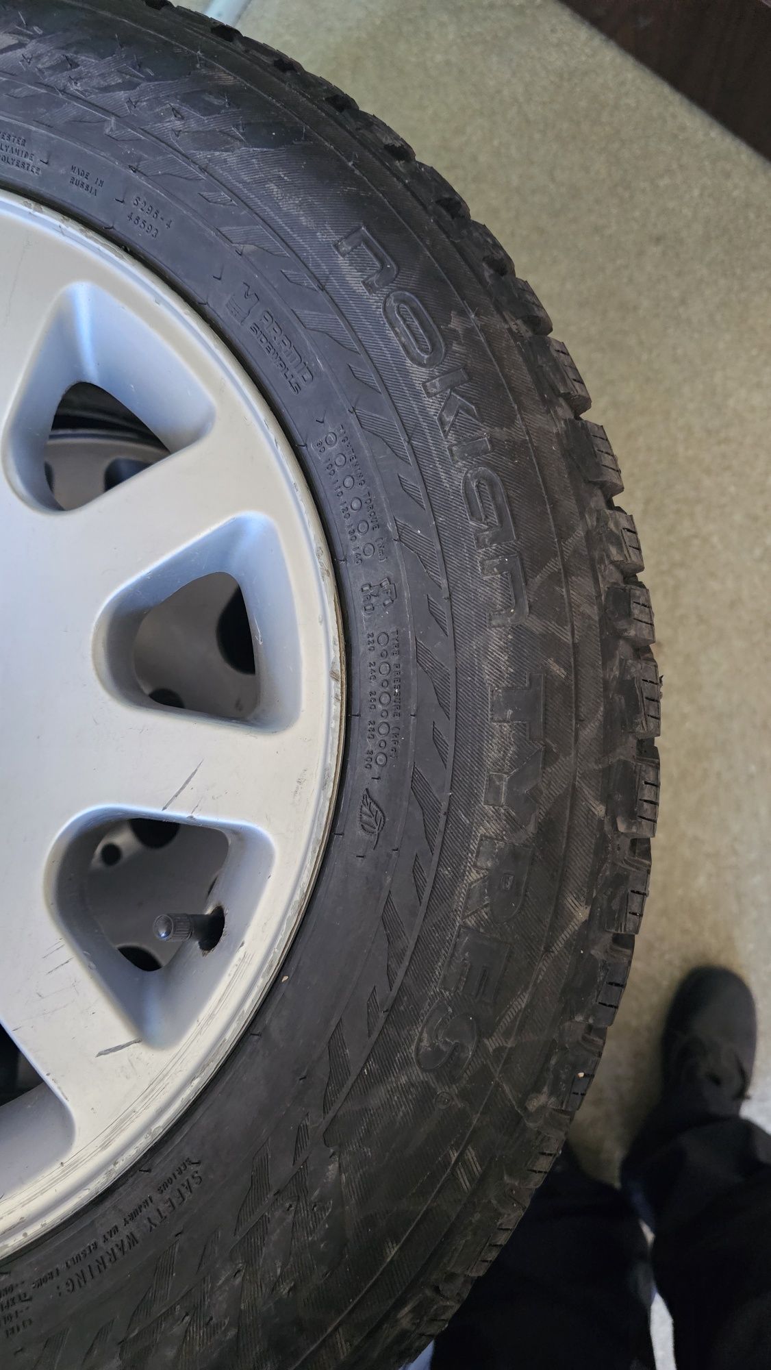 Nokian Hakkapeliitta 9 с дисками бмв