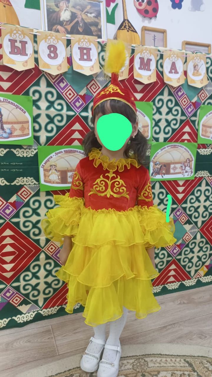 Казахский костюм с шапочкой на девочку