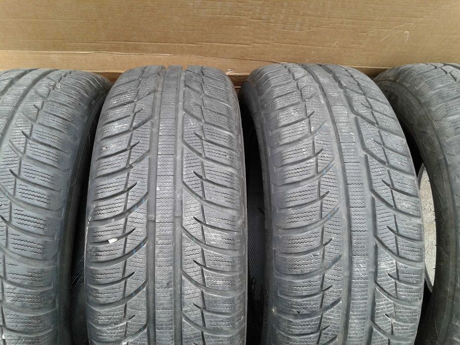 Зимни гуми Toyo 215/60/16