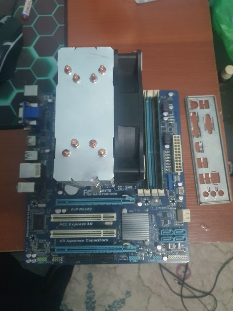 Gigabit GA-B75 Материнка B75 крмплетк 1155 I7 3770k