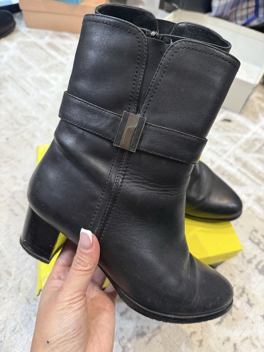 Натуральные сапоги в идеале 37 кожа цигейка