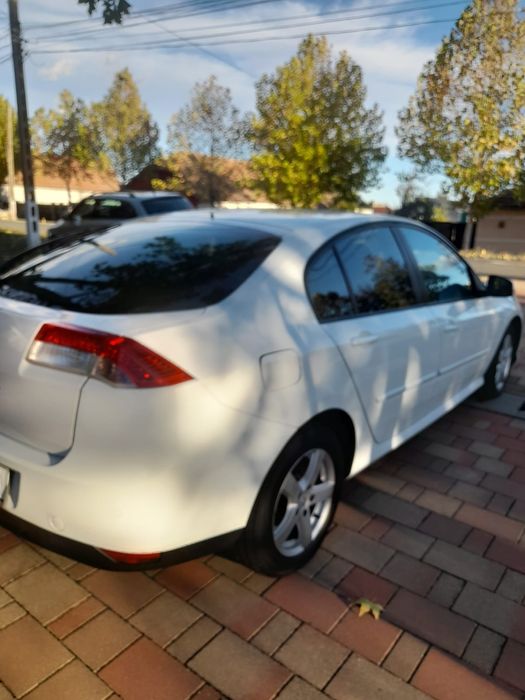 Vând  Renault Laguna