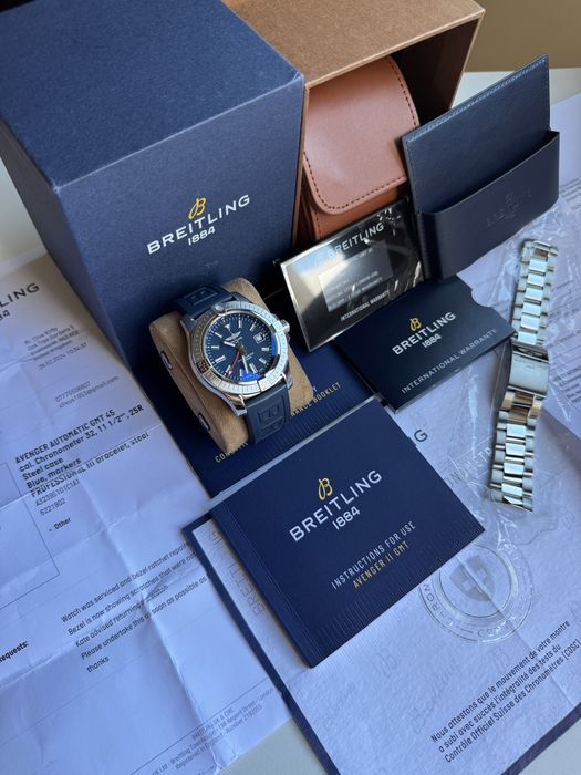 Breitling Avenger GMT 45mm