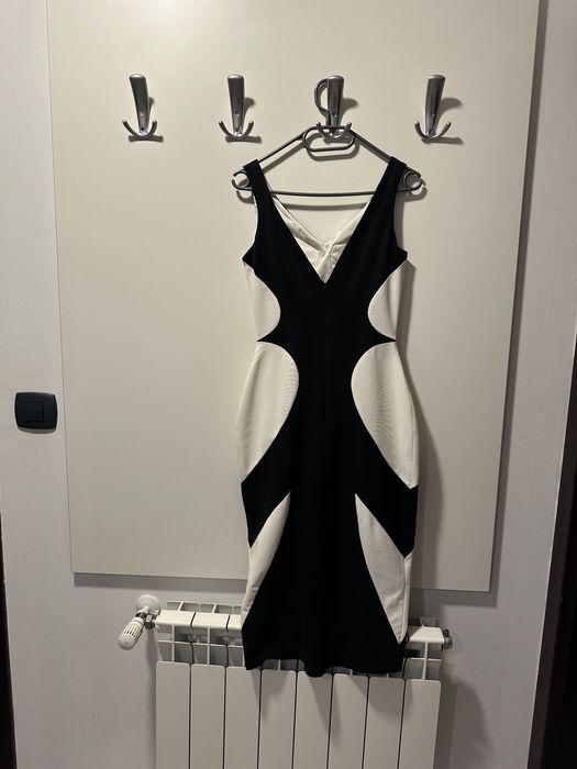 Официална рокля на Ги Ларош