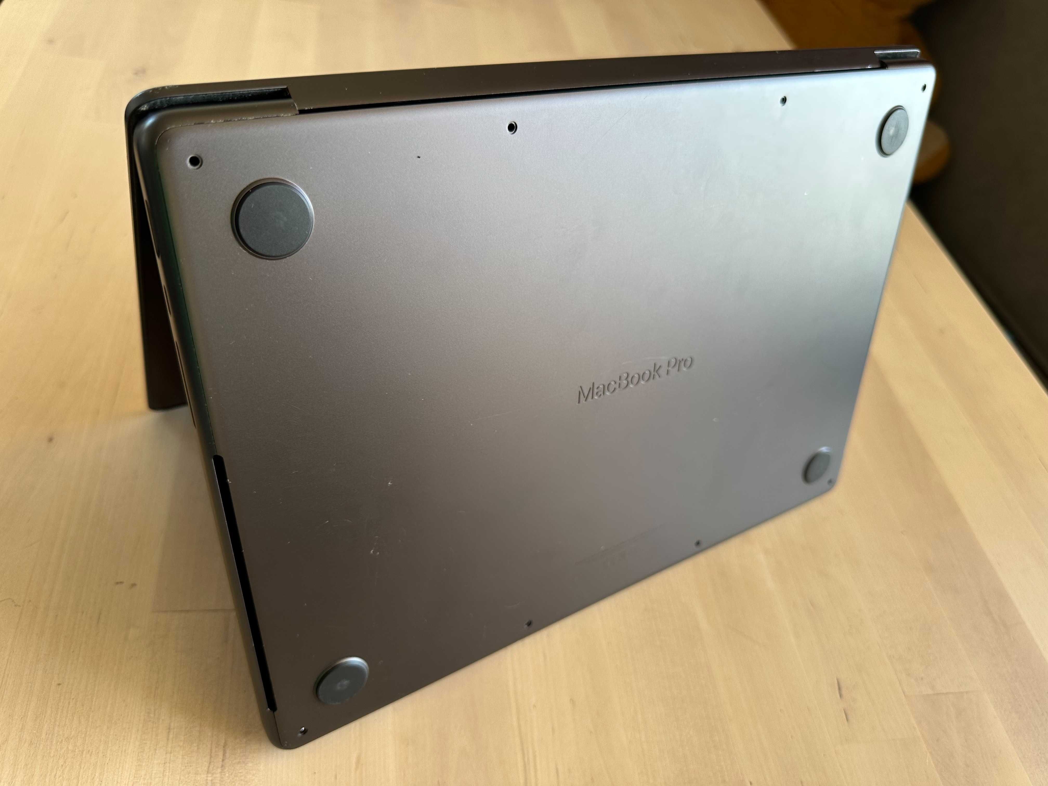 Apple Macbook Pro A3112 M4 14 инча 2024 г
