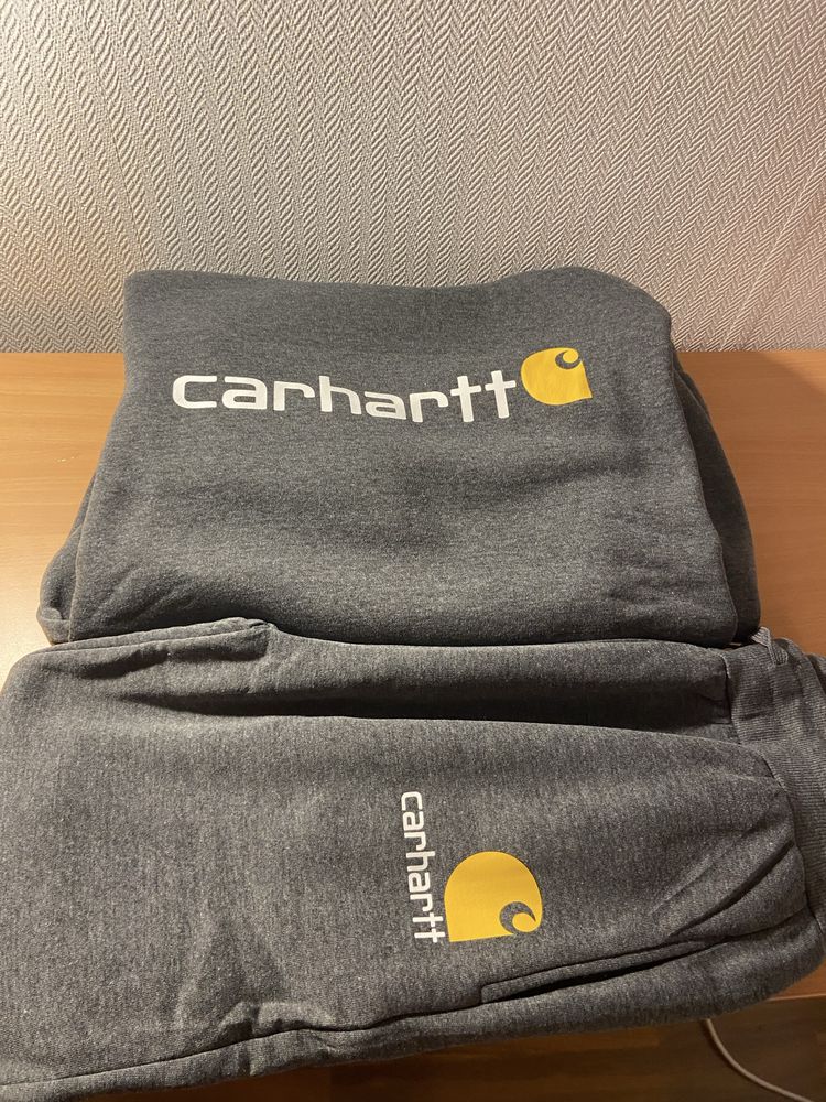 Carhartt Hanorac + Pantaloni