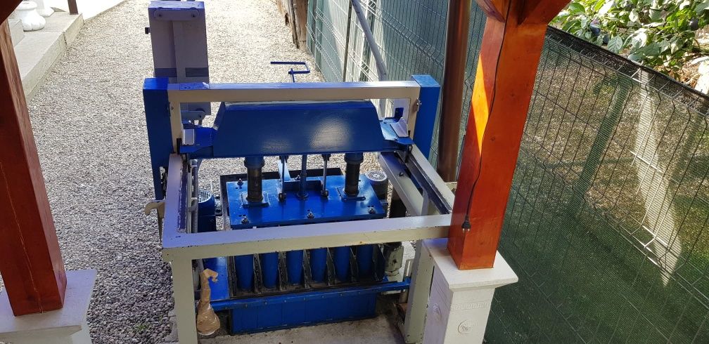 Wand vibropresă VP-4D pentru făcut dale 5d