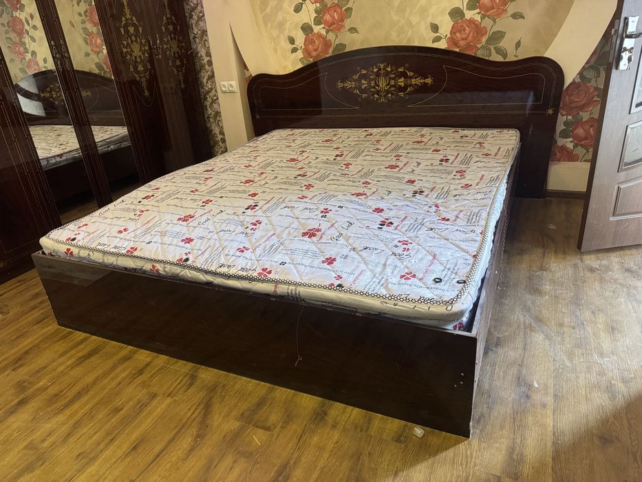 Мебель спальный гарнитур б/у