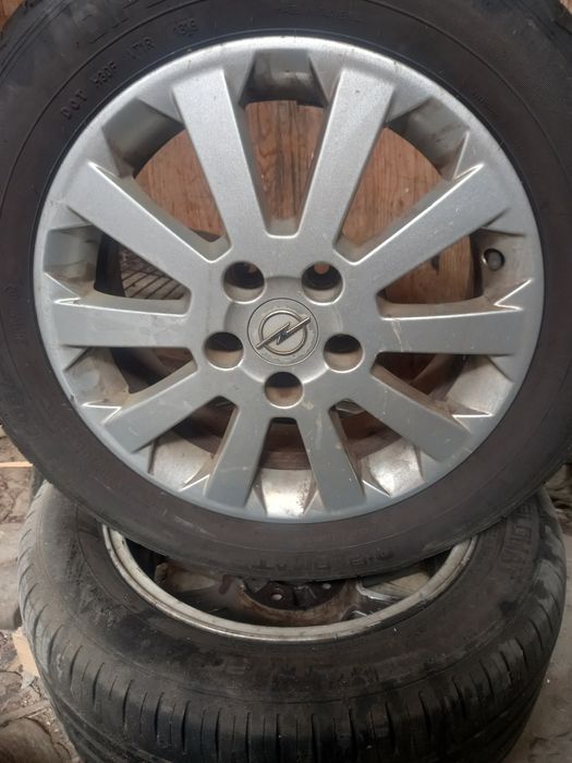 Jante cu cauciucuri vara 205 55-16 în stare buna