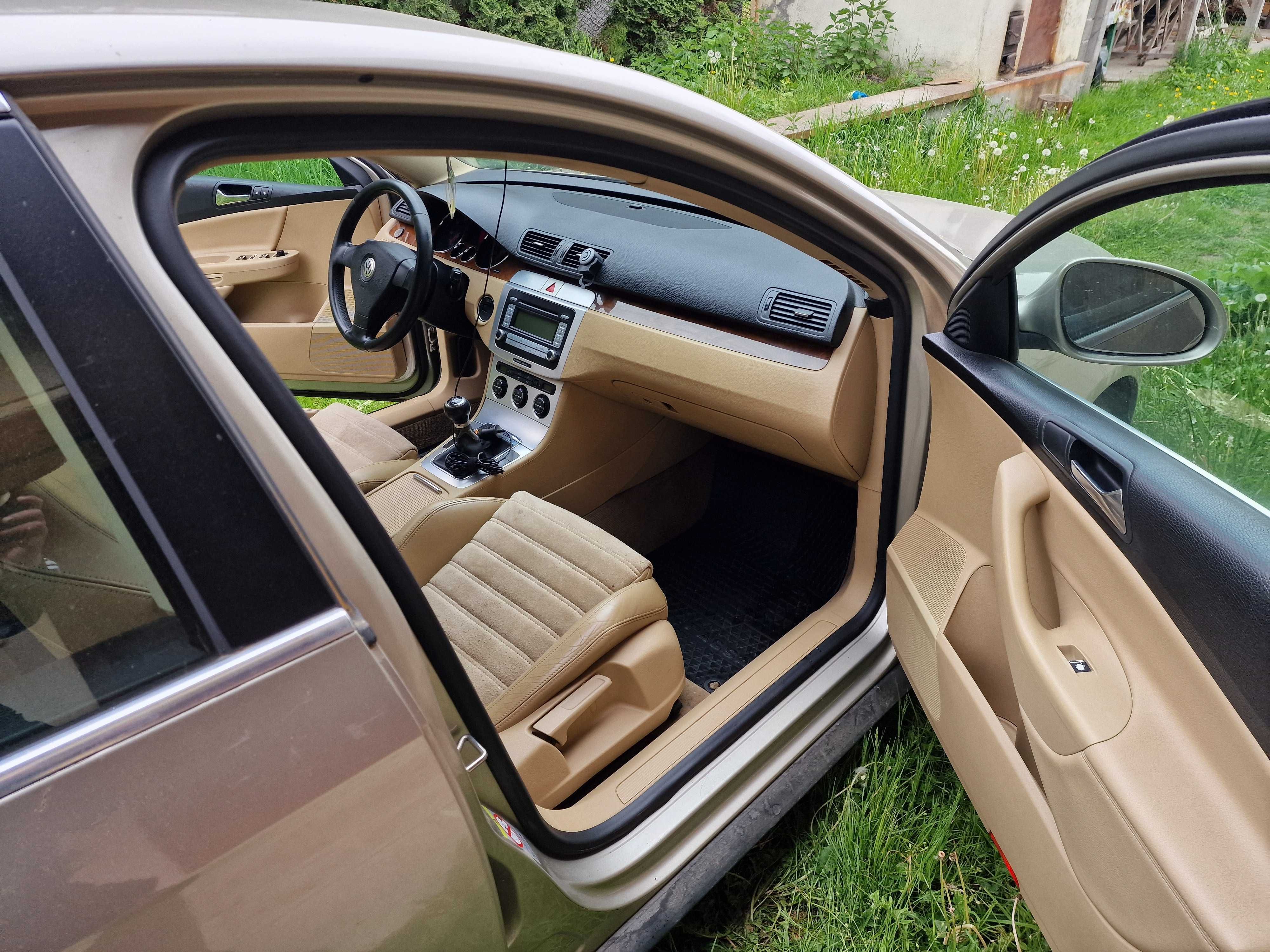 Vând Volkswagen Passat B6 2.0 T.D.I. 140 CP -HIGHLINE-2007 .