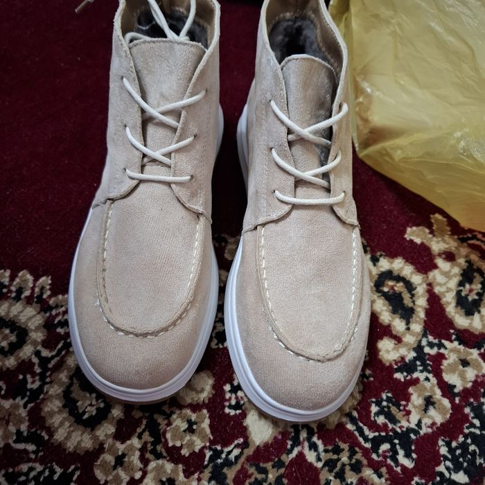 Новый новый обувь