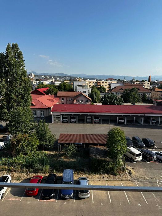 De vanzare apartament 2 camere,  decomandat, zona 8 Mai, Tg-Jiu