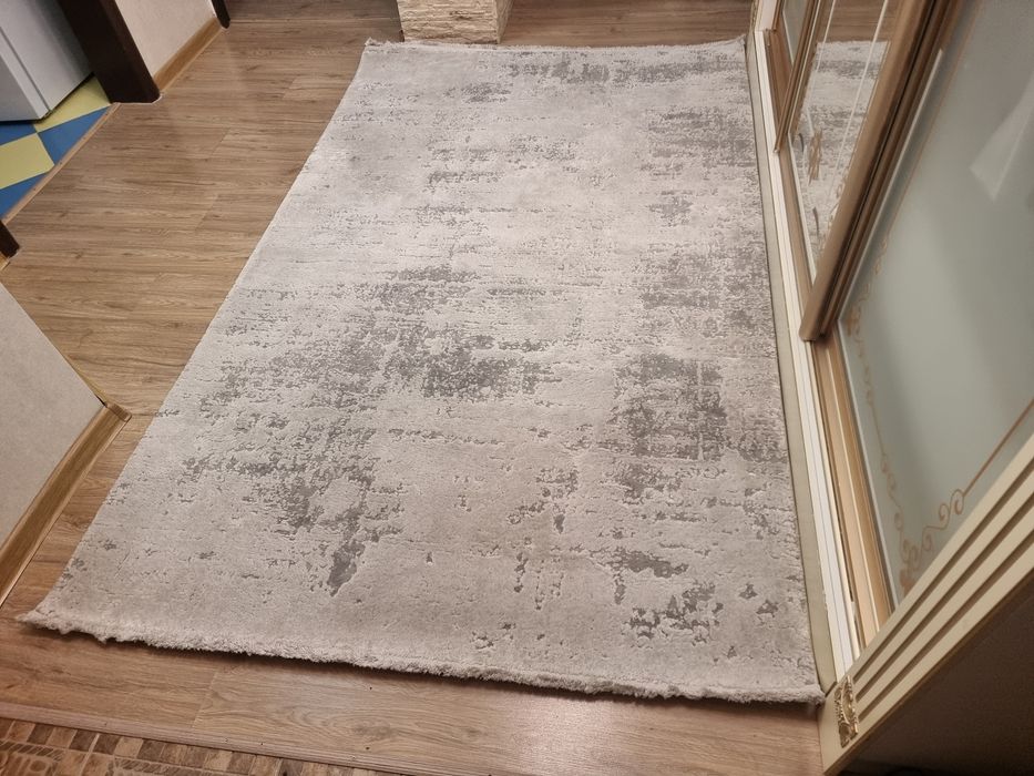 Продам коврик (ковер)