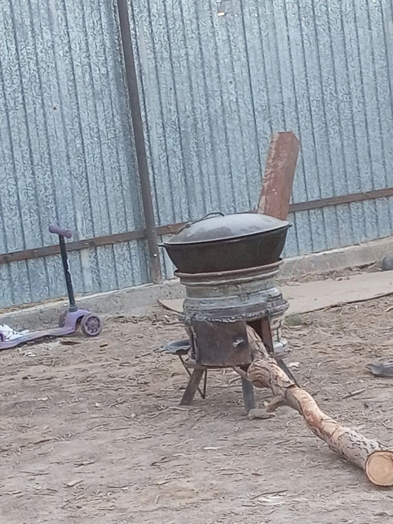 Орташа қазанға арналган ошақ сатылады.