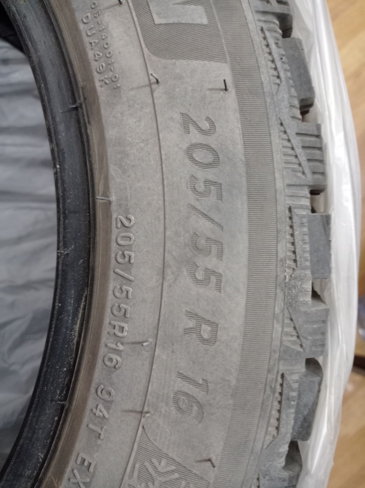 Michelin зимние шипованные 205/55/16