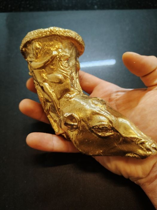 Панагюрското съкровище каменни статуетки