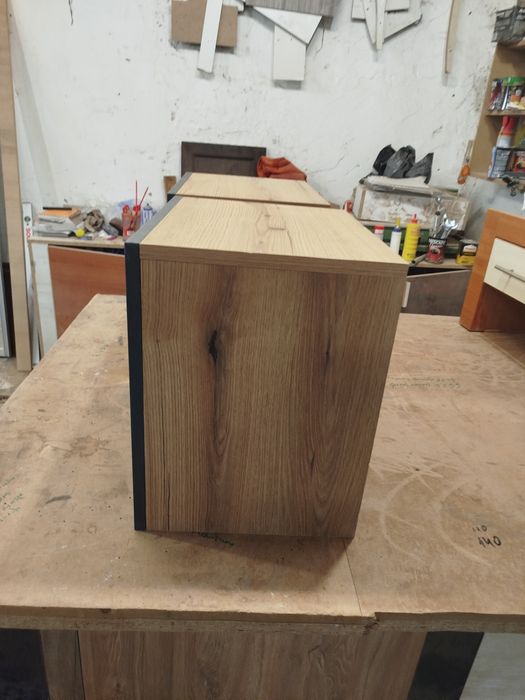 Скринове, шкафове Нощни шкафчета