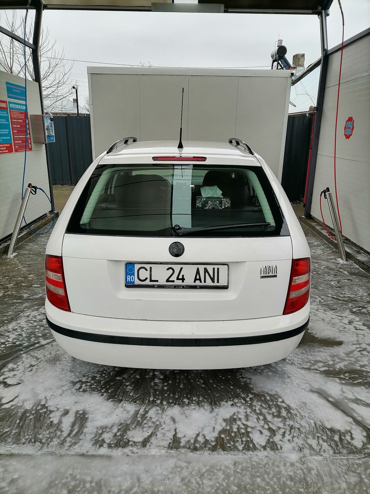 Vând Skoda fabia 1.4 tdi