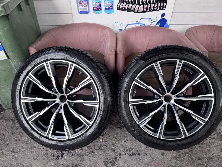 2 Roti de iarna bmw X5, 305/40/R20
