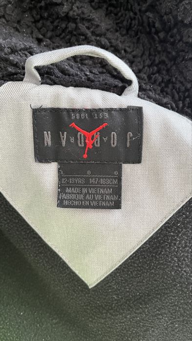 Geaca jordan gri cu negru