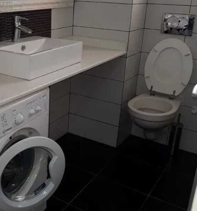 Дава се под наем Едностаен апартамент в Пловдив, Център - 40 кв.м за 204 € - Снимка #4