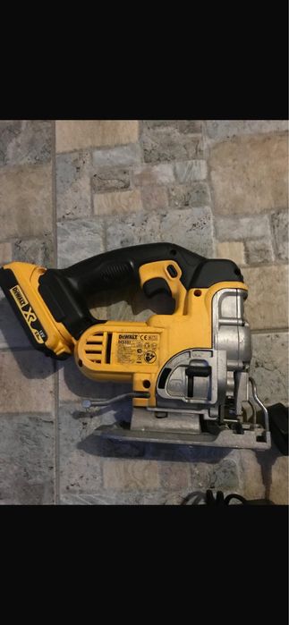 Dewalt fierastru pendular