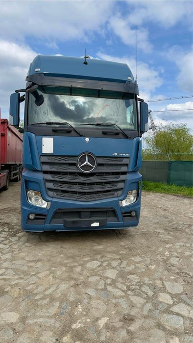 Vand Mercedes Actros + Semiremorca Schmitz
