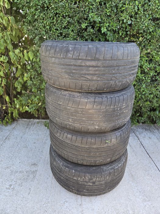 Cauciucuri vara Bridgestone 265 50 R19 stare foarte buna