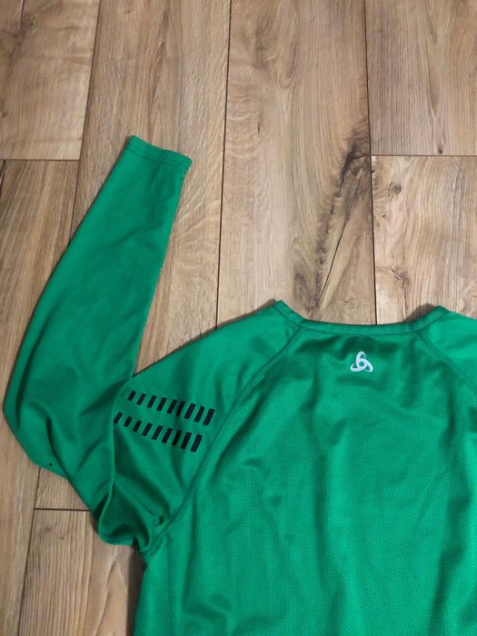 ODLO-bluza sport cu maneca lunga , in stare impecabila pt barbati M