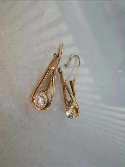 Cercei cu piatra aur 14k