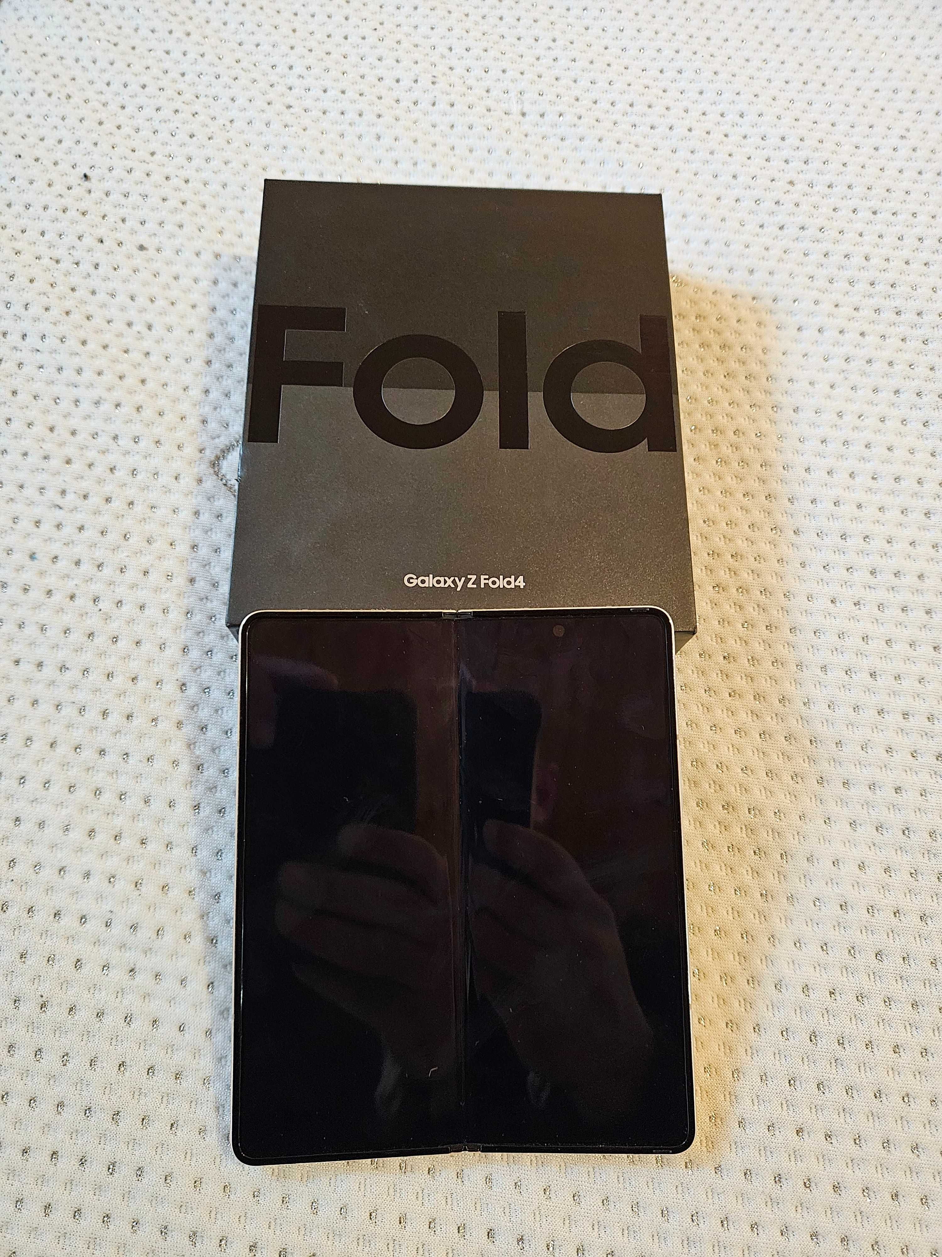 Samsung Z fold 4
