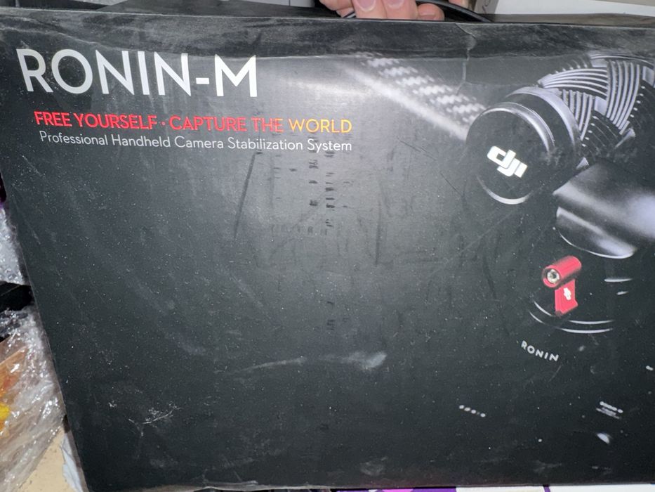 стабилизатор dji ronin m баз батерия и зарядно