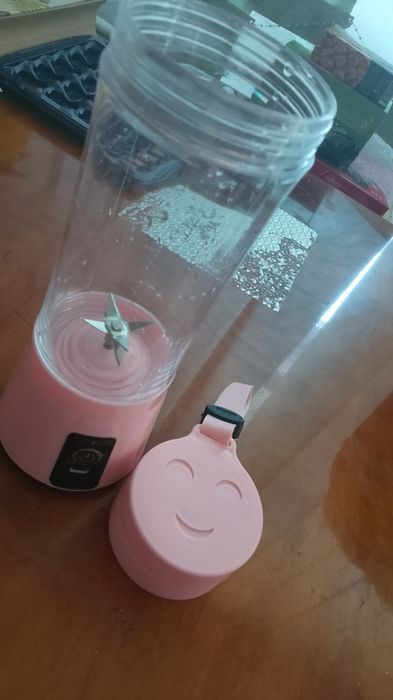 Vand blender portabil roz