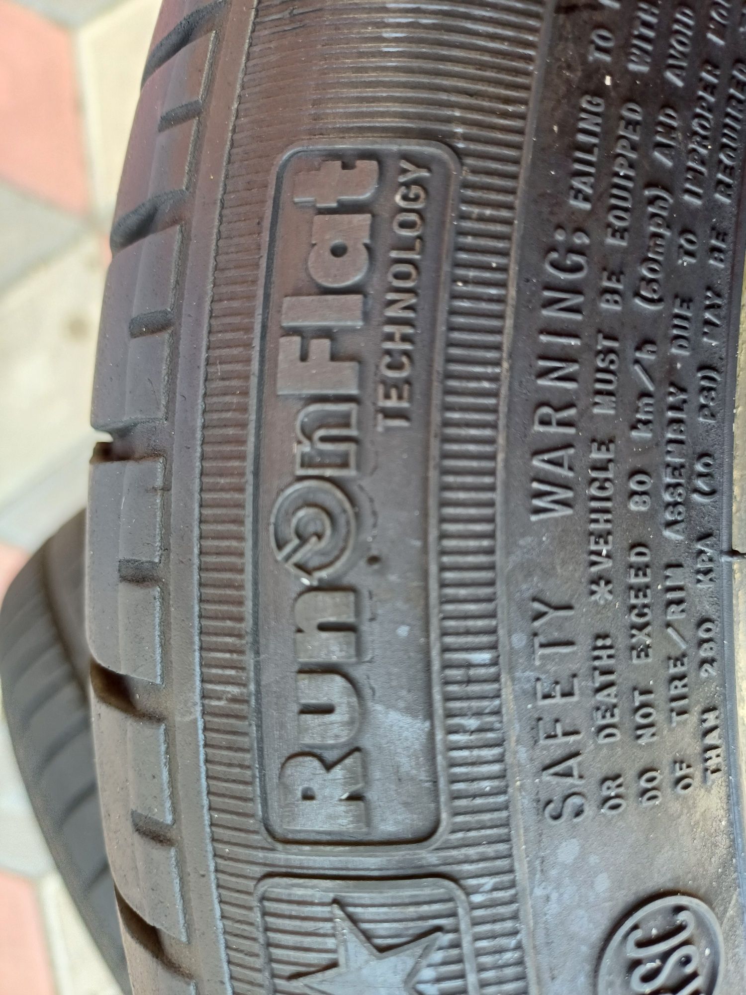 Vand 4 anvelope de vara 205 50 r17 GOODYEAR foarte bune