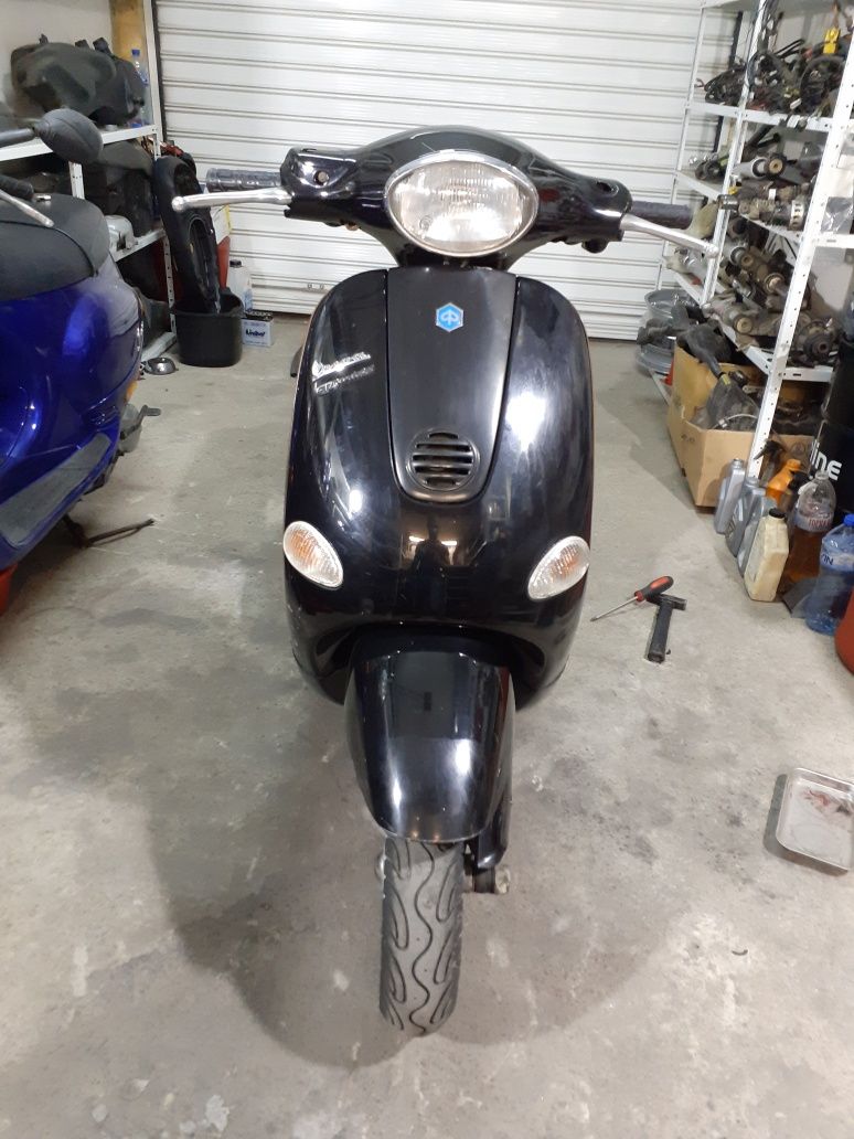 Vespa et4 125 / Веспа ет4 на части