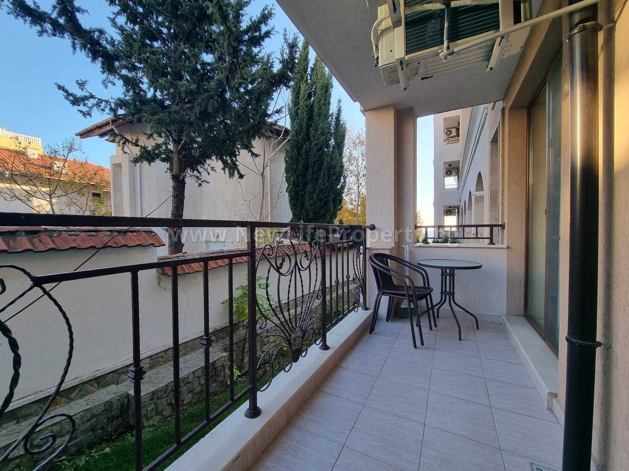 Тристаен апартамент в комплекс Porto Paradiso, Свети Влас