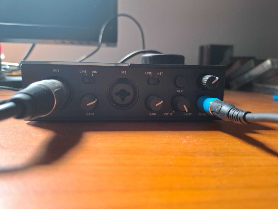 Native Instruments Komplete Audio 2 - Interfață Audio