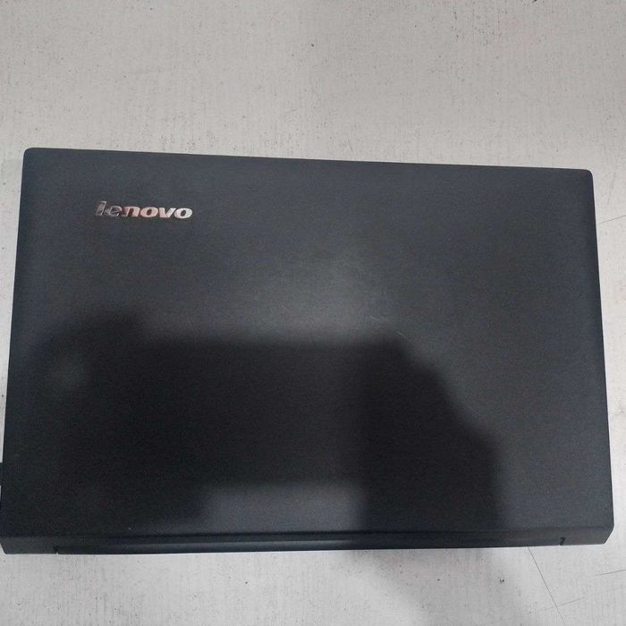 Lenovo B590 Noutbuk sotiladi