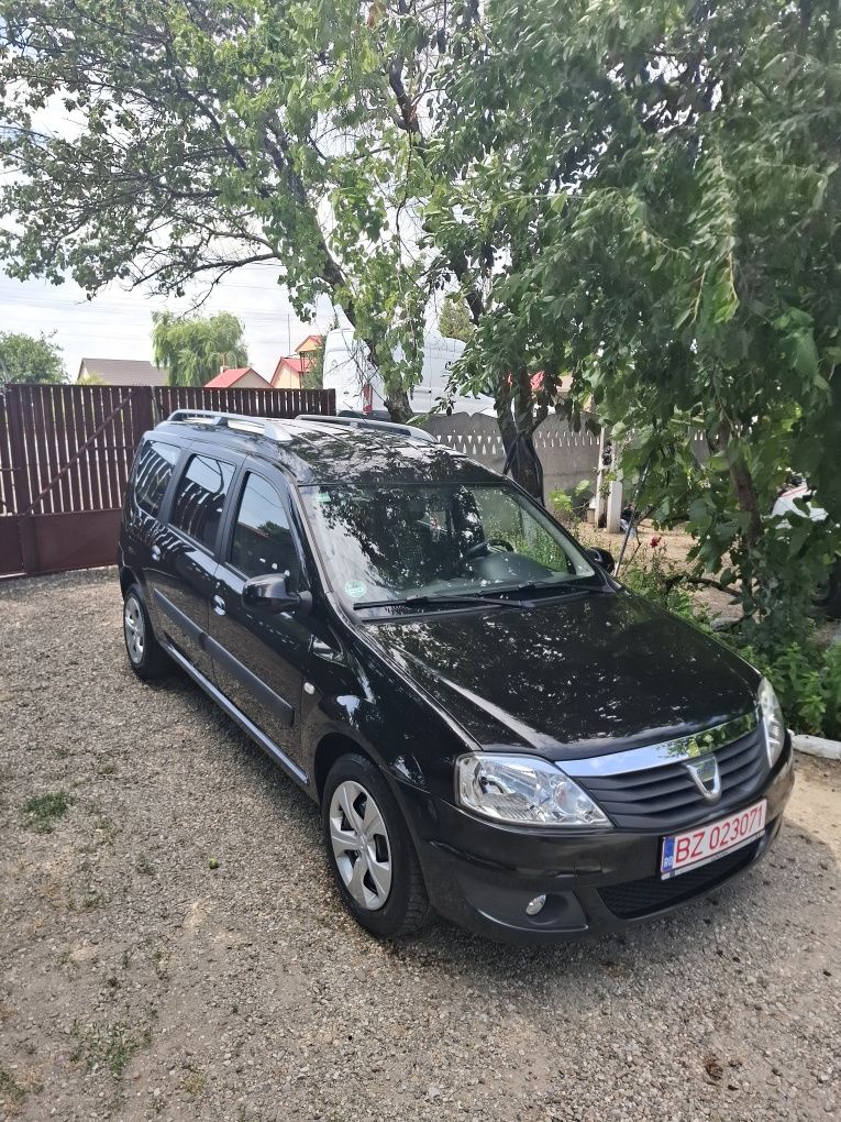 Dacia Logan Mcv/1.6 Benzină/An 2012 luna 11